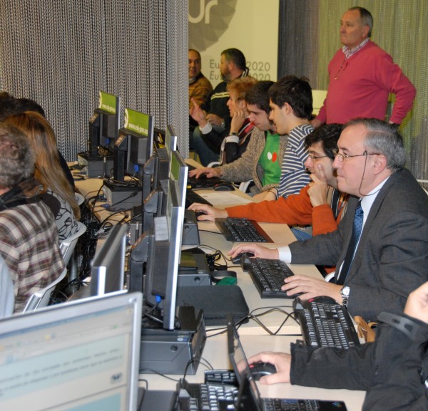 www.eaj-pnv.eu orrialdearen parte hartze gailuen aurkezpena