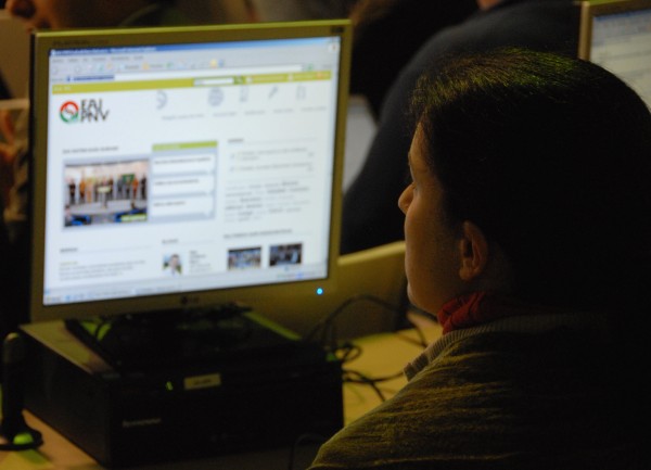 www.eaj-pnv.eu orrialdearen parte hartze gailuen aurkezpena
