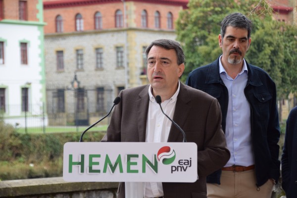  Aitor Esteban, Diputatuen Kongresurako EAJ-PNVren zerrendaburua Bizkaian; Eneko Goia Donostiako alkatetzarako EAJ-PNVren hautagaia