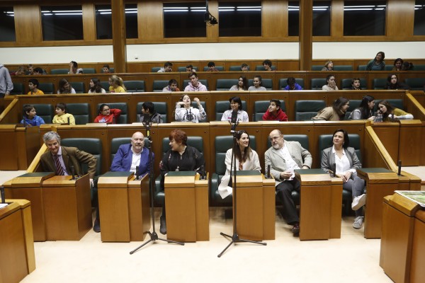 Ateak Zabalik Eusko Legebiltzarrean – 2019