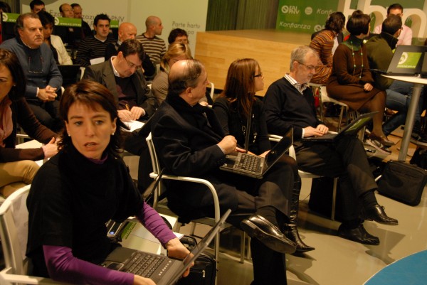 www.eaj-pnv.eu orrialdearen parte hartze gailuen aurkezpena