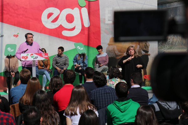 Mitina. Tolosa - EGI Eguna. Aitor Esteban, Olatz Peon, Aitana Agirre