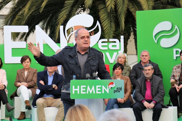 Mitin Errenteria. Joseba Agirretxea, Maribel Vaquero, Joseba Egibar, Maite Peña.