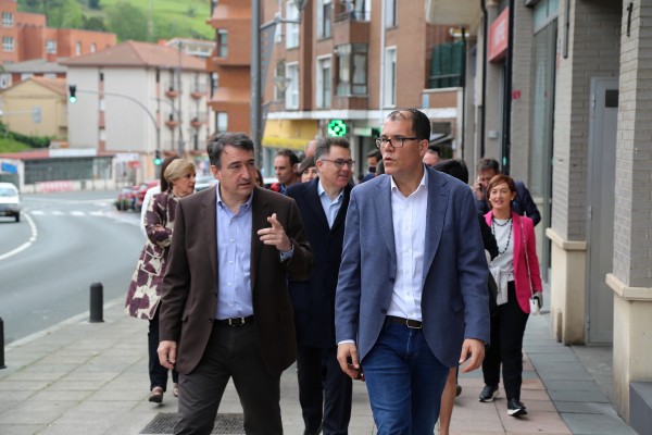 Aitor Esteban. Encuentro con alcaldes y alcaldesas de Ezkerraldea Meatzaldea . Ortuella