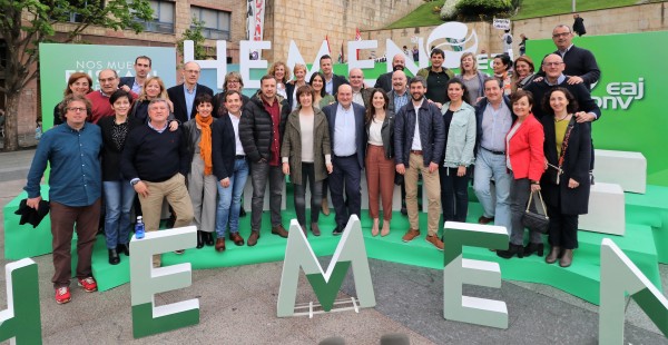 Mitina Eibar. Andoni Ortuzar, Maribel Vaquero, Joseba Agirretxea, Josu Mendicute