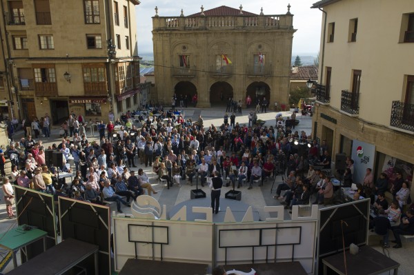 Mitina - Labastida. Iñigo Urkullu, Mikel Legarda, Almudena Otaola, Laura Pérez.
