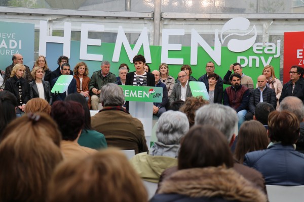Mitin Donostia. Joseba Agirretxea, Maribel Vaquero, Eneko Goia, Iñigo Urkullu, Andoni Ortuzar