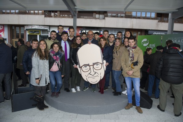 Mitin Gasteiz. Mikel Legarda, Almudena Otaola, Iñigo Urkullu, Andoni Ortuzar