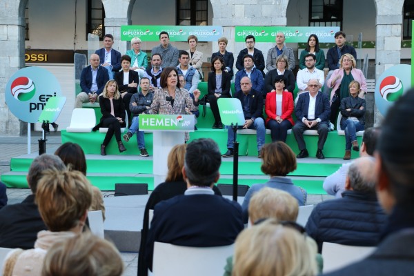 Mitin Azpeitia. Amaia Etxebarria, Markel Olano, Joseba Egibar, Izaskun Bilbao Barandica