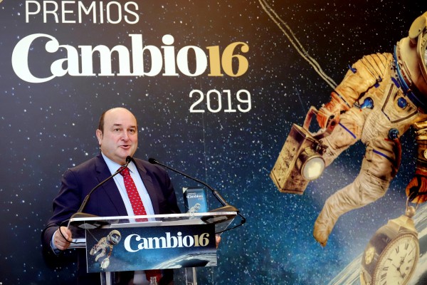 Cambio 16 Sariak