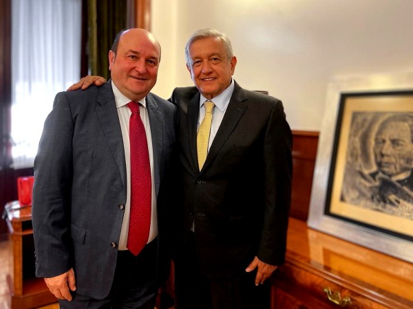 Mexikoko presidente den Andrés Manuel López Obradorrek Andoni Ortuzar jaso du