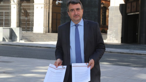Aitor Esteban - EAJ-PNV consigue la transferencia de la gestión del Ingreso Mínimo Vital a la CAV y Nafarroa