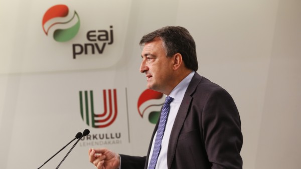  1 / 3 Aitor Esteban - EAJ-PNVk Gutxieneko Diru-Sarreraren kudeaketa EAE eta Nafarroara transferitzea lortu du