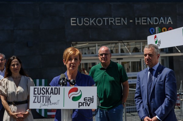 Acto Sectorial Eurorregion. Iñigo Urkullu, Arantxa Tapia.