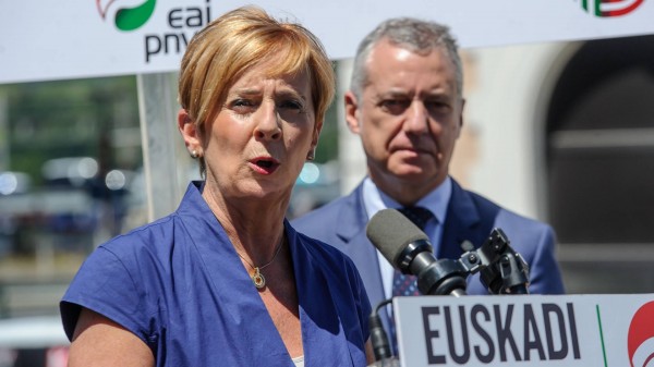 Eurorregioari buruzko ekitaldia. Iñigo Urkullu, Arantxa Tapia.