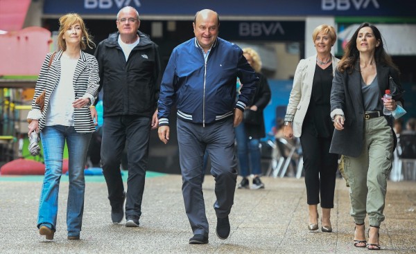 Mitin Azpeitia. Bakartxo Tejeria, Joseba Egibar, Andoni Ortuzar.