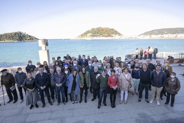 EAJ PNV salbuespeneko espetxe-politikaren amaiera erreklamatzeko Donostian deitu duen manifestaldian