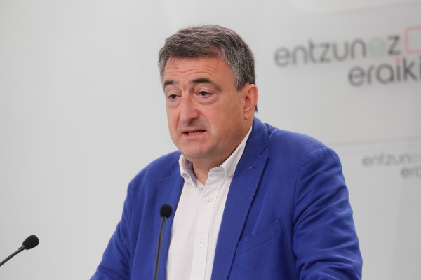 Aitor Esteban eta Joseba Agirretxea - Prentsaurrekoa. Ikus-entzunezko Legea