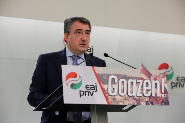 Aitor Esteban Bravo 