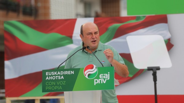 23-J Bakio - Aitor Esteban Andoni Ortuzar