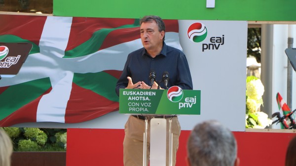 23-J Mitina Beasain - Aitor Esteban Maribel Vaquero