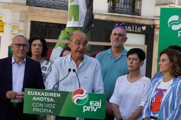 23-J Acto sobre infraestructuras - Gasteiz - Mikel Legarda, Almudena Otaola, Ramiro González
