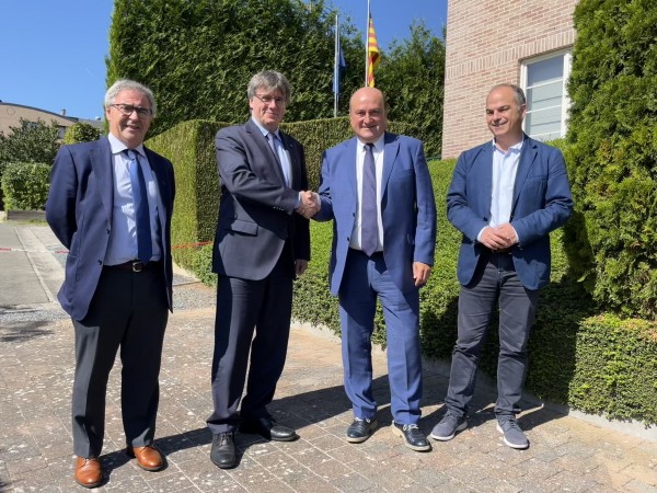 Ortuzar y el president Puigdemont se reúnen en Waterloo