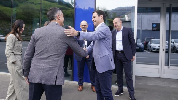 A-21  Imanol Pradales, Bakartxo Tejeria. Berrikuntza, digitalizazioa eta adimen artifizialari buruzko ekitaldi sektoriala