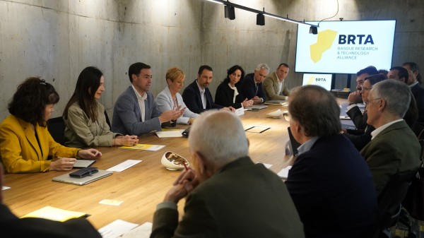 A-21  Imanol Pradales, Bakartxo Tejeria. Berrikuntza, digitalizazioa eta adimen artifizialari buruzko ekitaldi sektoriala
