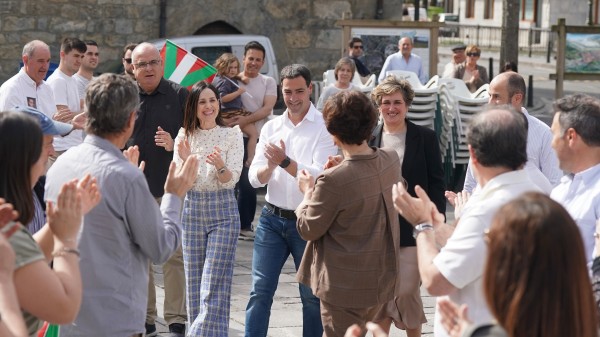 A-21 Mitina Azkoitian - Imanol Pradales, Bakartxo Tejeria, Joseba Egibar