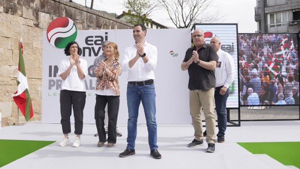 A-21 Mitina Azkoitian - Imanol Pradales, Bakartxo Tejeria, Joseba Egibar