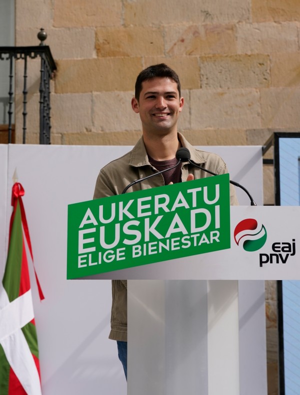 Mitina Araian - Imanol Pradales, Joseba Diez Antxustegi, Ana Ruiz de Alegria