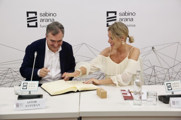 Aitor Esteban - XXI. Menderako iparrorratza
