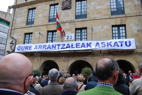 Askatu gure arrantzaleak