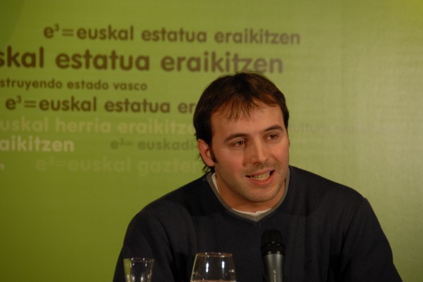 Euskal Estatua eraikitzen