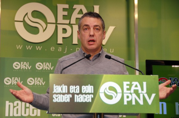 Kargu publikoekin bilera Sabin Etxean