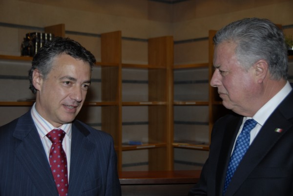 Visita embajador de Mexico
