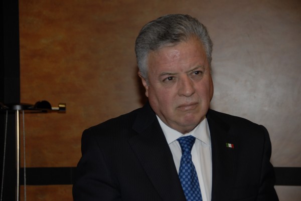 Visita embajador de Mexico