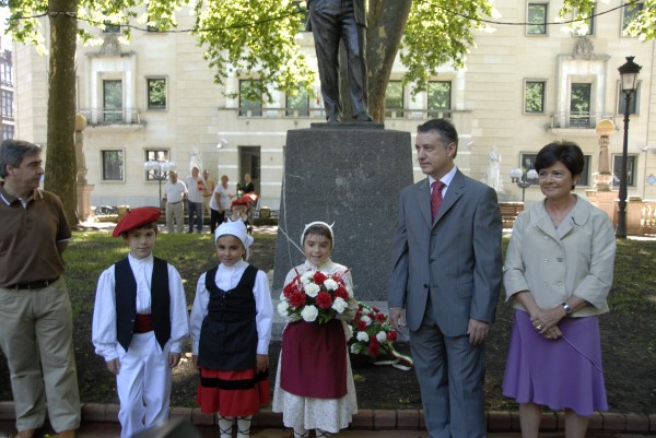 EAJren sorreraren 115. urteurrena