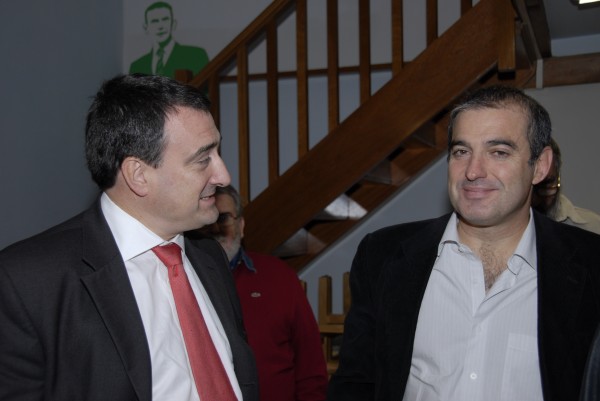 Donibane Lohitzuneko batzokiaren inaugurazioa