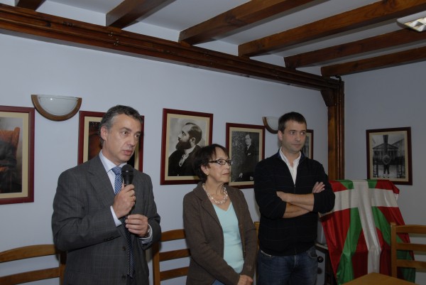Donibane Lohitzuneko batzokiaren inaugurazioa