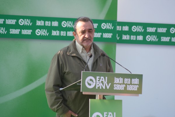 Ortuzar con alcaldes y candidatos de Mungialdea