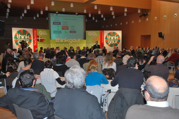EL SALÓN DONDE TUVO LUGAR LA PRESENTACIÓN SE LLENÓ