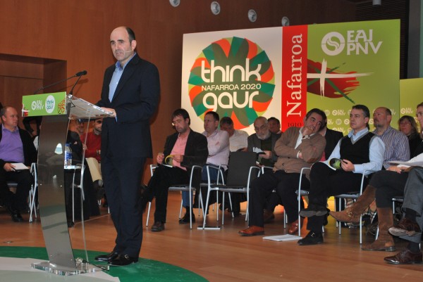 MANU AYERDI EXPLICANDO ALGUNAS DE LAS MÁS DE 308 PROPUESTAS
