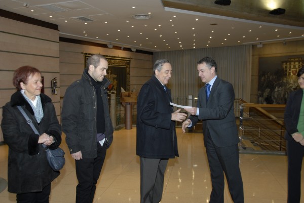 Entrega talones Alderdi Eguna 2010