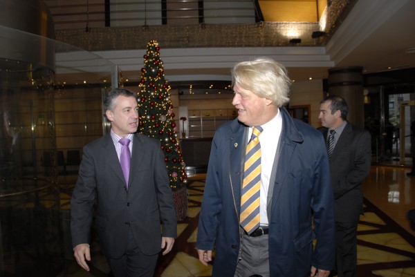 Urkullu - Embajador de Francia