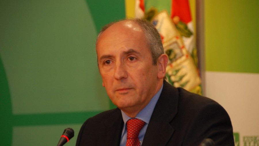 Erkoreka y Azpiazu sobre presupuestos del Estado 2012 Erkoreka y Azpiazu sobre presupuestos del Estado 2012