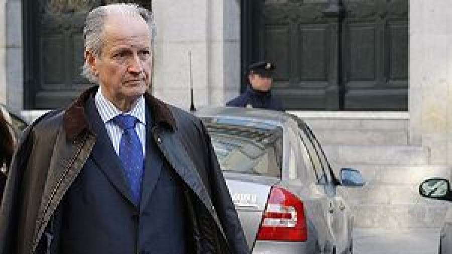 Juan Mari Atutxa Auzitegi Gorenetik irtetzen Juan Mari Atutxa Auzitegi Gorenetik irtetzen