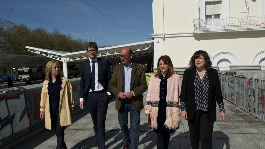 Mikel Legarda, Almudena Otaola.  Azpiegiturei buruzko ekitaldi sektoriala. Vitoria-Gasteiz