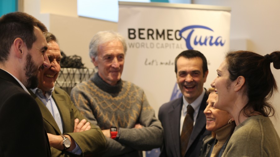 Oihane Agirregoitia arrantza sektorearekin bildu da Bermeon